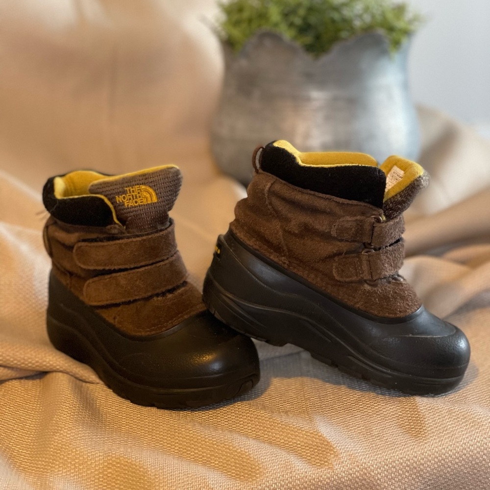 The North Face Kids Size 9 Boots. Gently Used. Velcro Straps. Black and Brown.